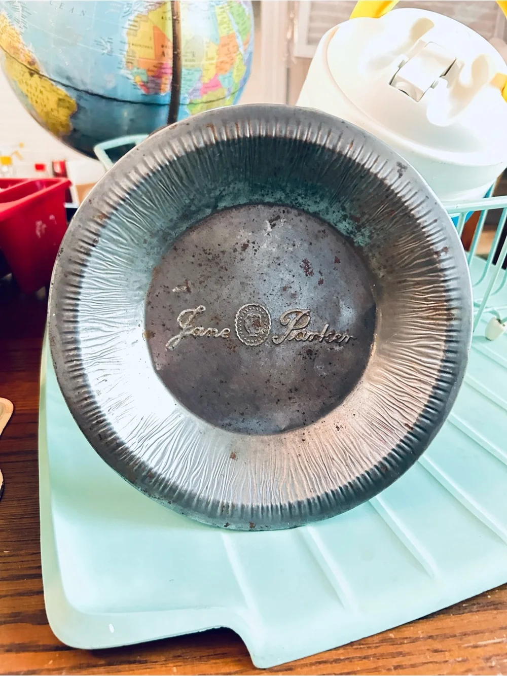 Vintage Jane Parker pie tin
